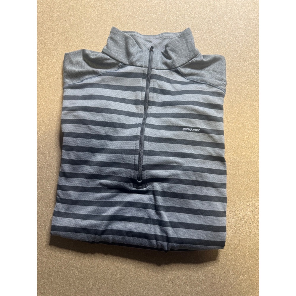 Patagonia Capilene 3 1/4 Zip Pullover Women's Medium Gray Striped Active‎ Top